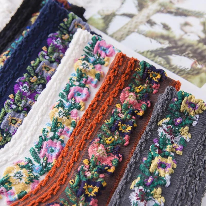 (5 par)Strumpor med broderad blommig vintage