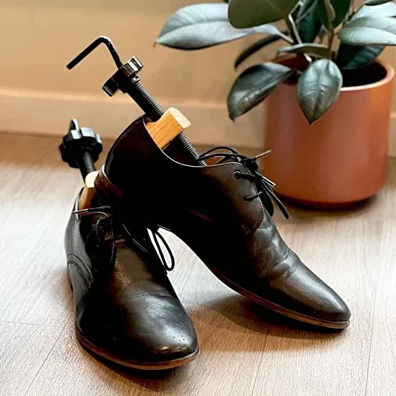 Toledo Adjustable Shoe Stretcher | Unisex Wood Shoe Stretch